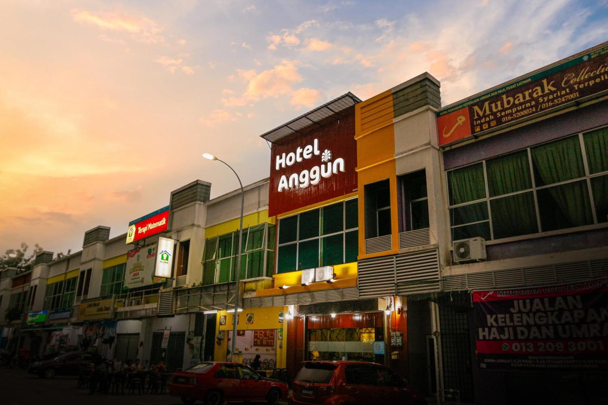 Anggun Hotel Seri Iskandar Exterior foto